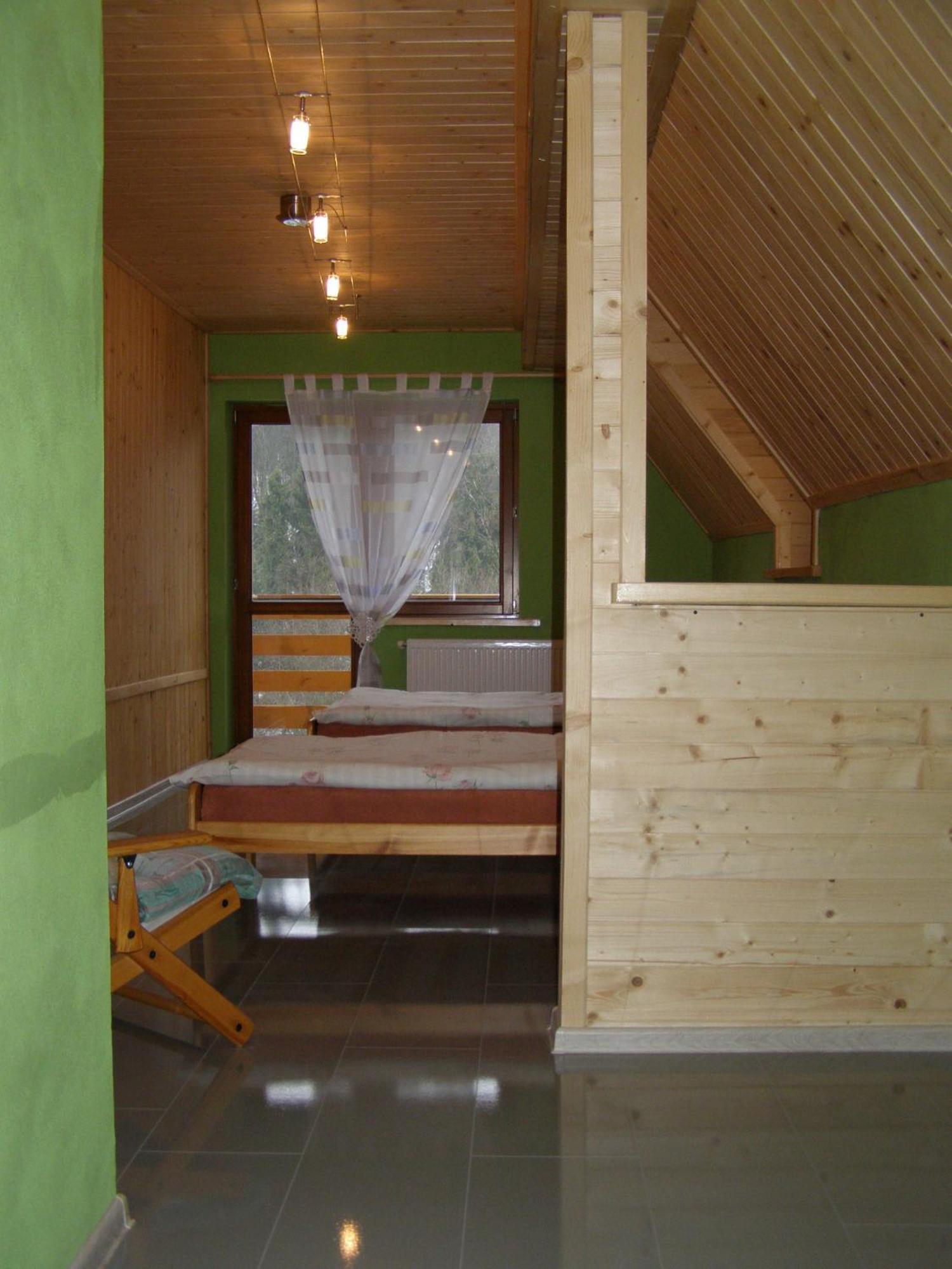Dom Goscinny Na Skolach Gliczarów Buitenkant foto