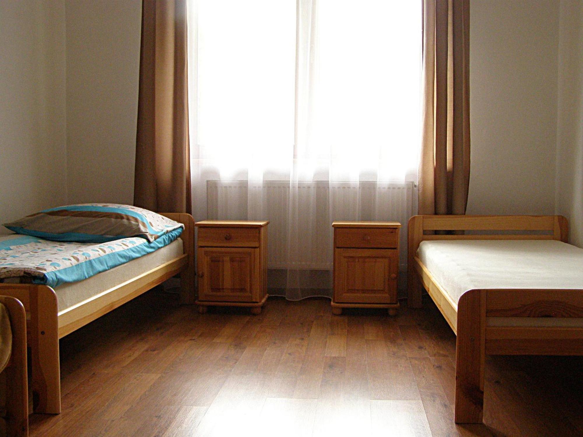 Dom Goscinny Na Skolach Gliczarów Buitenkant foto